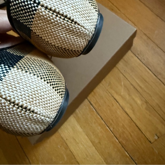 SOLD - Picture 5 of 7